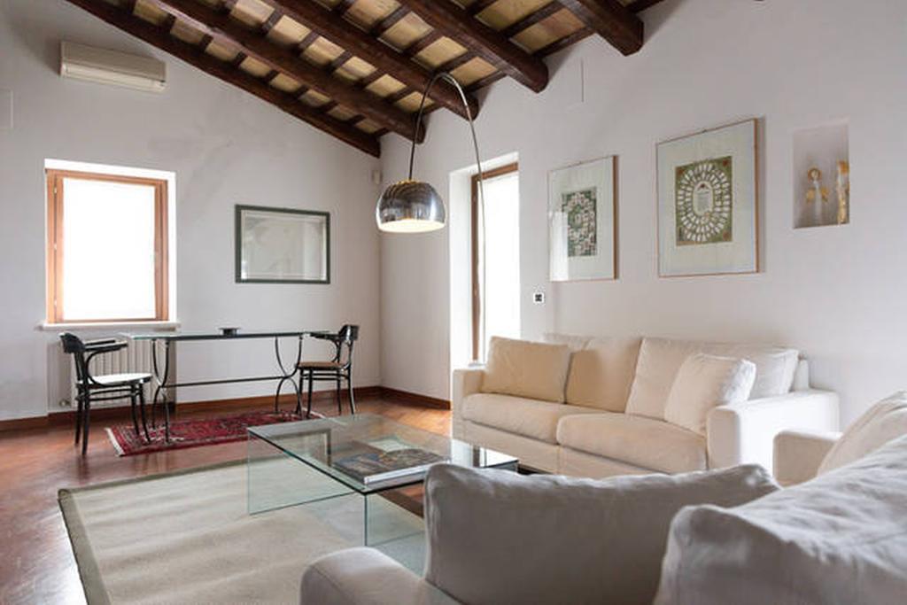 Vittoria Holiday home
